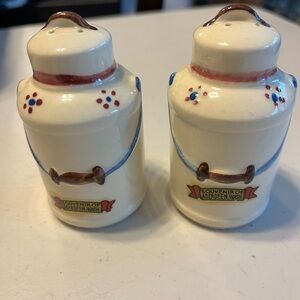 Vintage Shawnee pottery salt and pepper shakers.